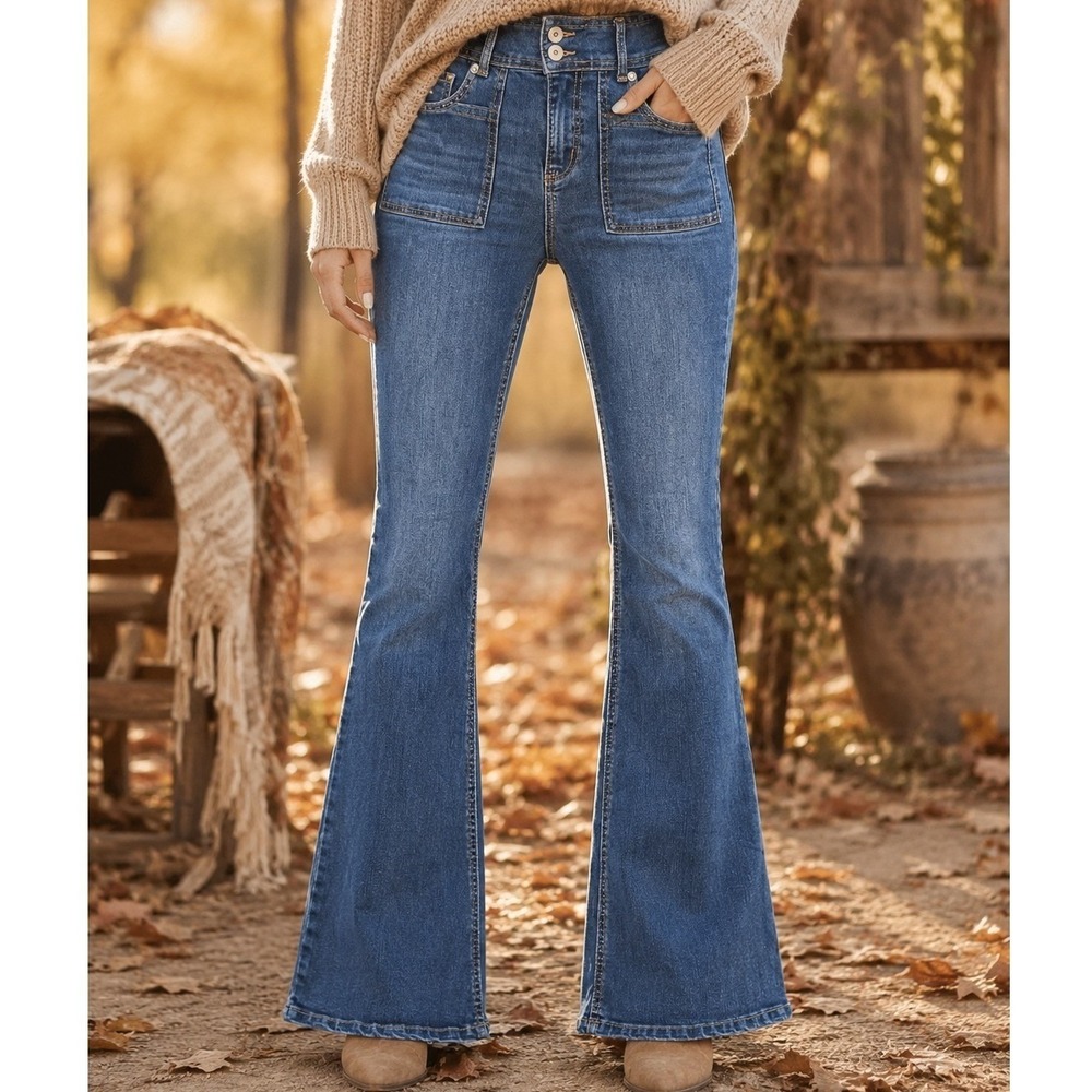 No‎ Boundaries Womens Flare Leg Jeans Blue Medium Wash Patch Pocket Size 5